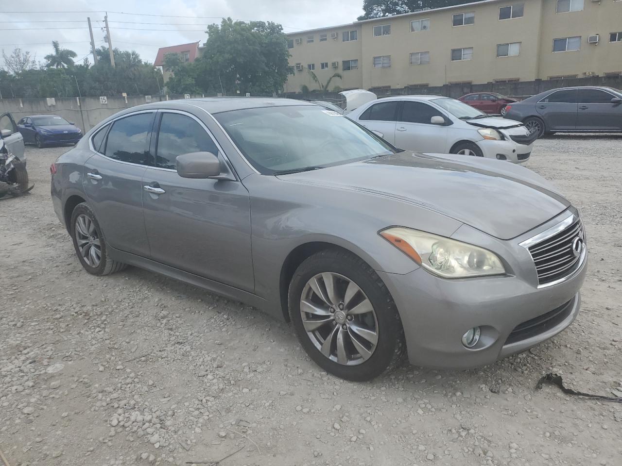 Lot #3021016188 2013 INFINITI M37 X