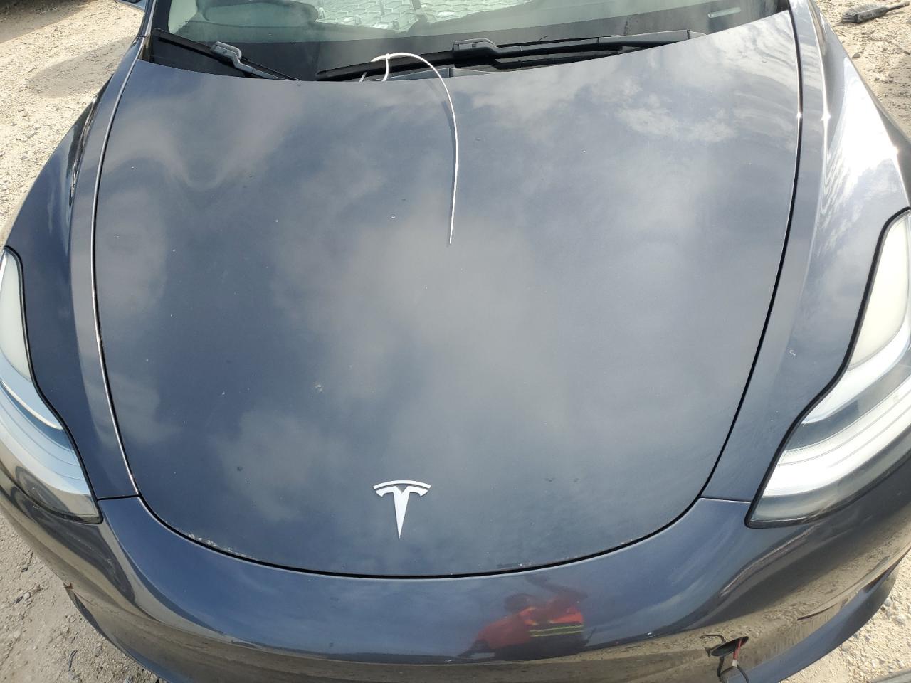 Lot #2994203435 2020 TESLA MODEL 3