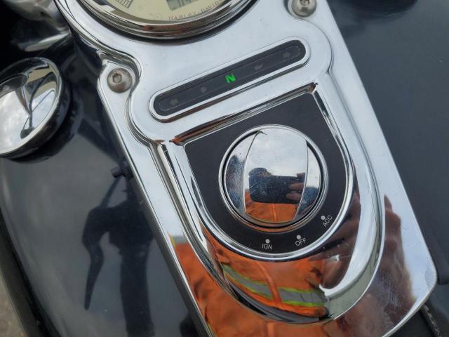 2011 HARLEY-DAVIDSON FXDC 1HD1GV41XBC327196