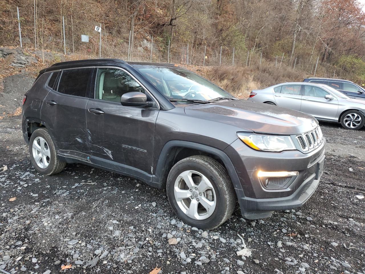 Lot #2988930598 2020 JEEP COMPASS LA