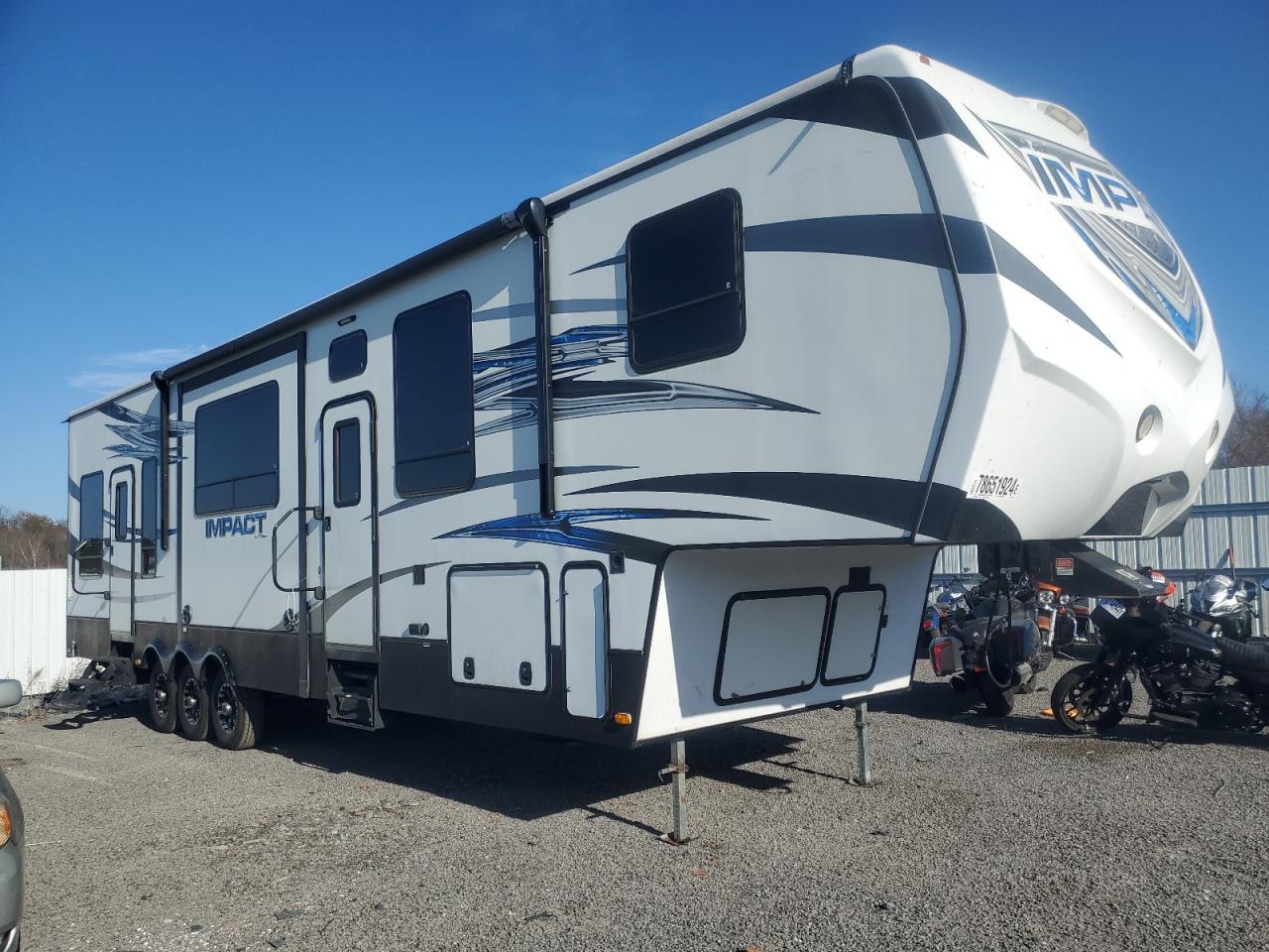 Lot #3025210639 2015 KEYSTONE CAMPER