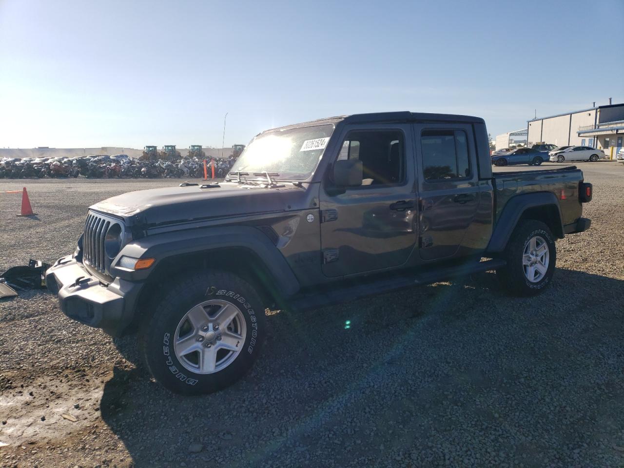  Salvage Jeep Gladiator