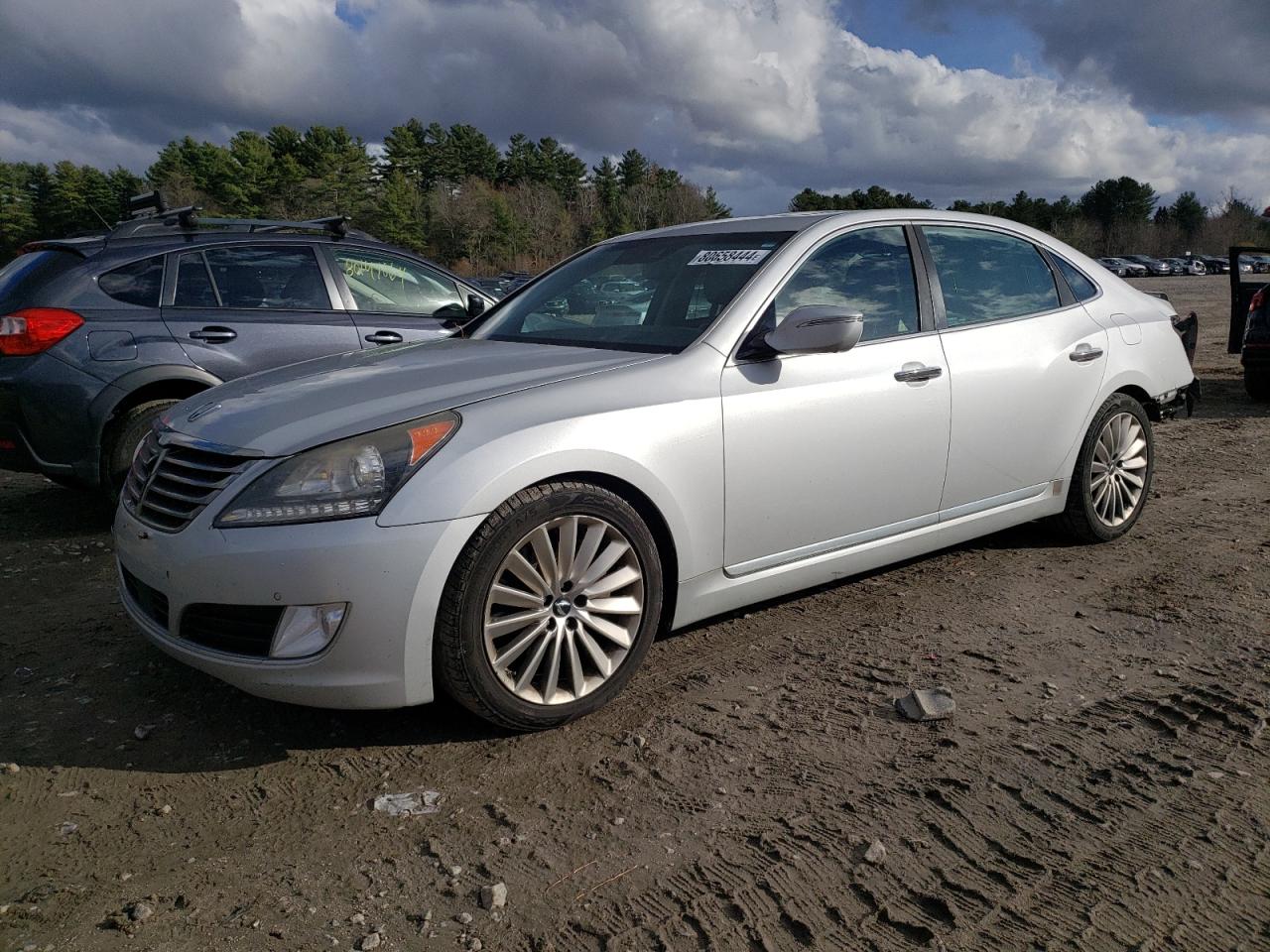  Salvage Hyundai Equus