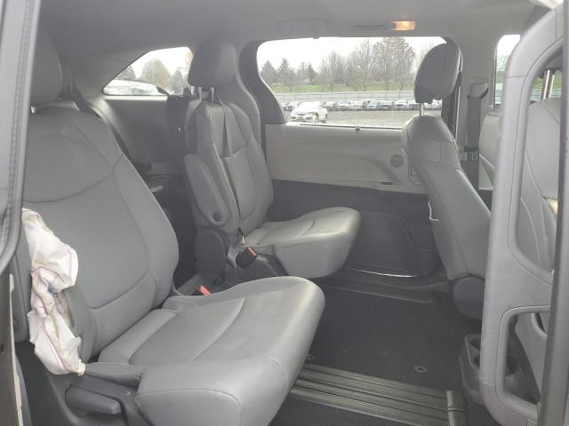 2021 TOYOTA SIENNA XLE - 5TDYRKEC6MS036009