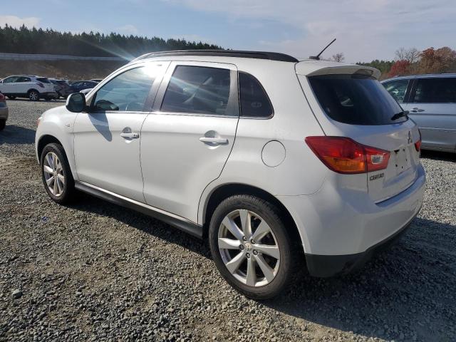 VIN 4A4AR4AU5FE011566 2015 MITSUBISHI OUTLANDER no.2