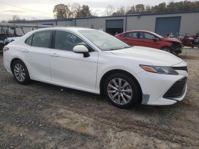 VIN JTNB11HK6J3031735 2018 TOYOTA CAMRY no.4