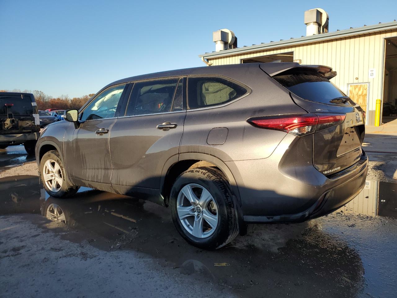 Lot #2993152465 2022 TOYOTA HIGHLANDER