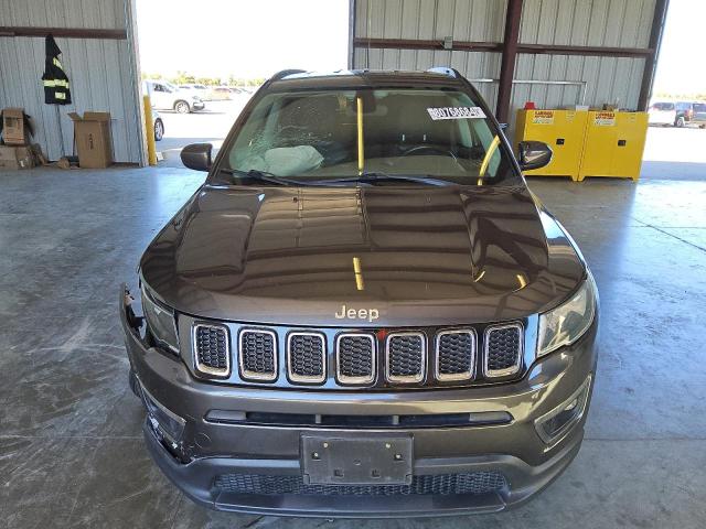 VIN 3C4NJCBB1JT469542 2018 JEEP COMPASS no.5