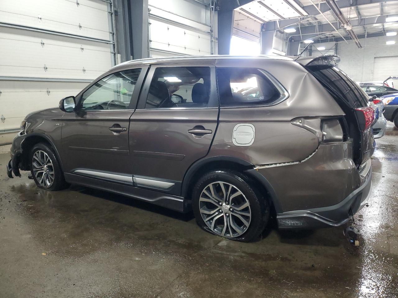 Lot #2986762209 2016 MITSUBISHI OUTLANDER