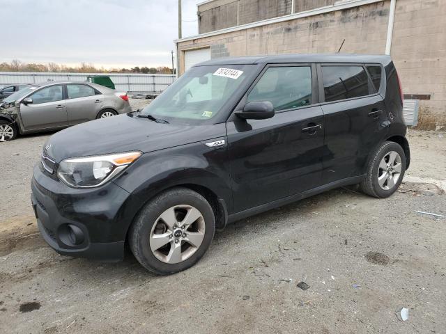 VIN KNDJN2A24J7505582 2018 KIA SOUL no.1