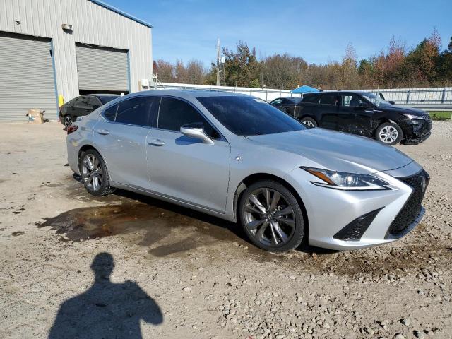 VIN 58ABZ1B17KU013130 2019 LEXUS ES350 no.4