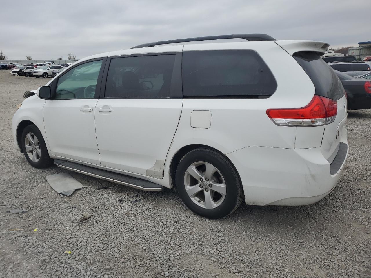 Lot #3026096115 2011 TOYOTA SIENNA LE