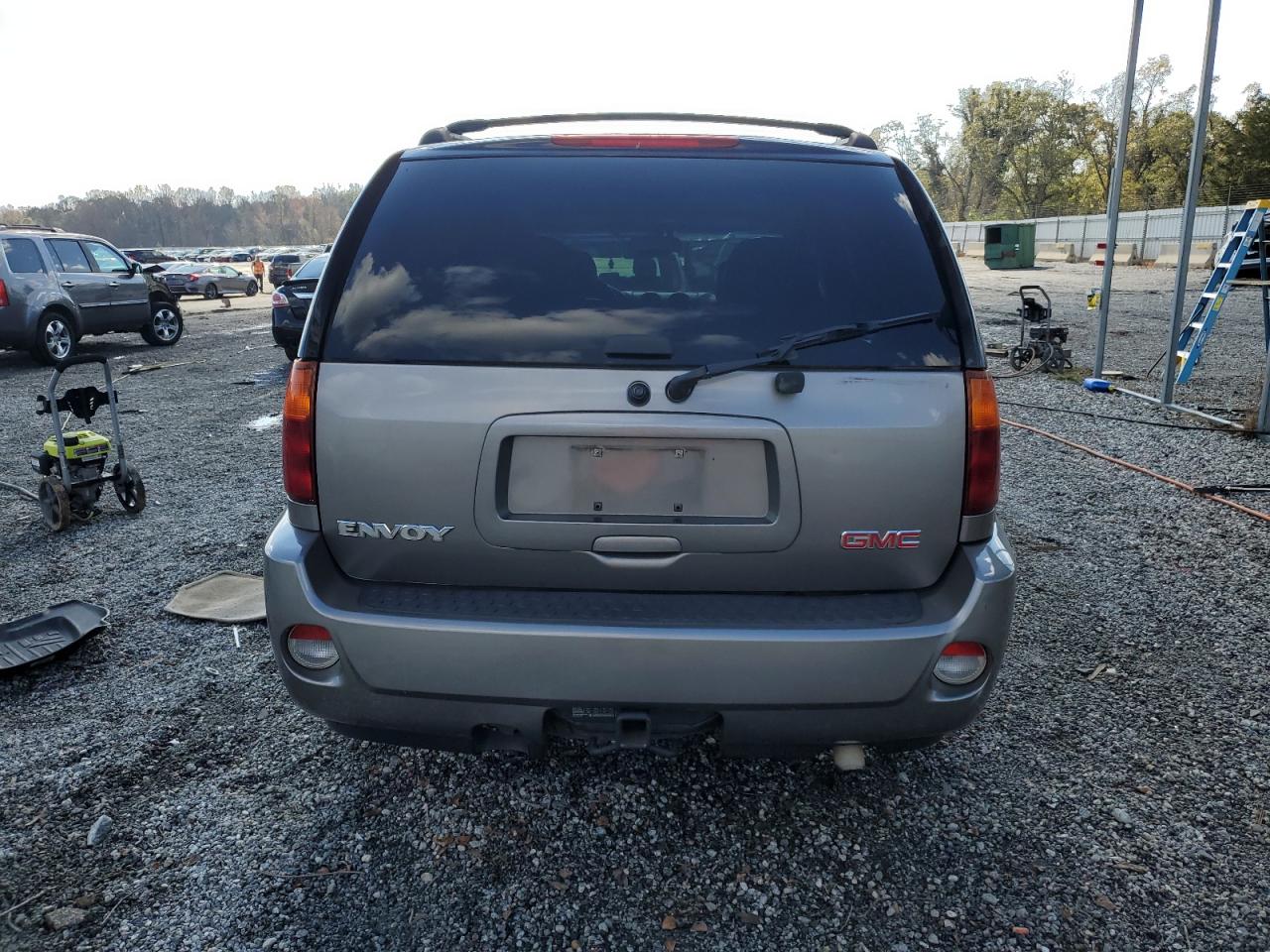 Lot #2976639590 2005 GMC ENVOY DENA