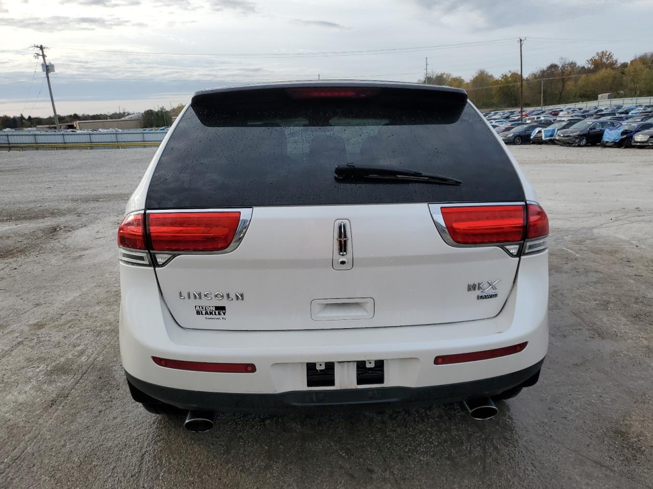 Lot #2952881796 2011 LINCOLN MKX