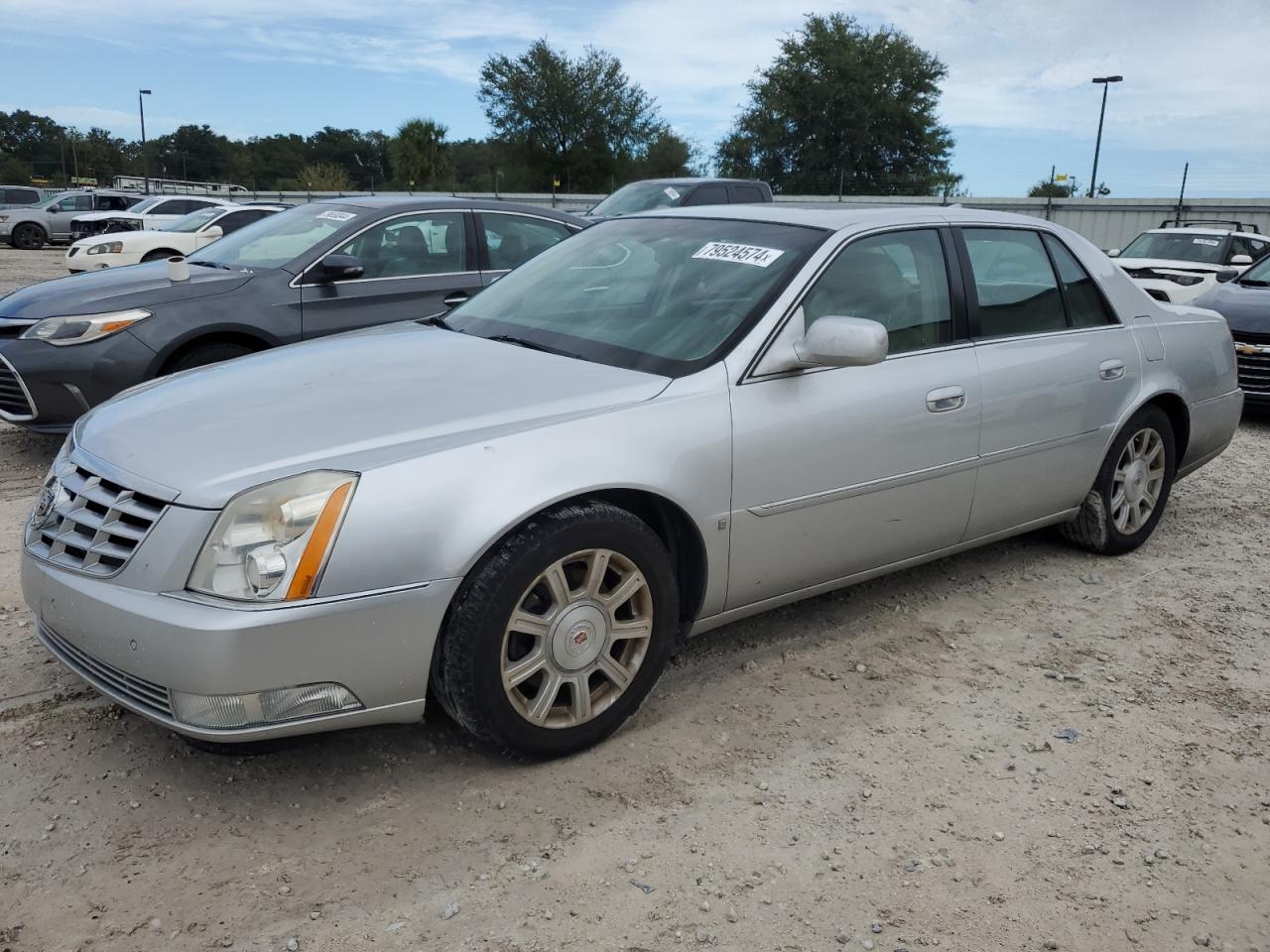 Lot #2959980313 2009 CADILLAC DTS