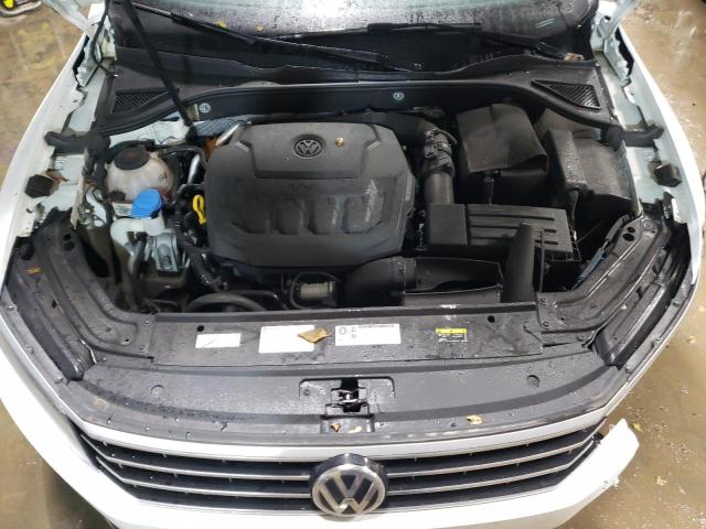 VIN 1VWCA7A30JC011332 2018 VOLKSWAGEN PASSAT no.11