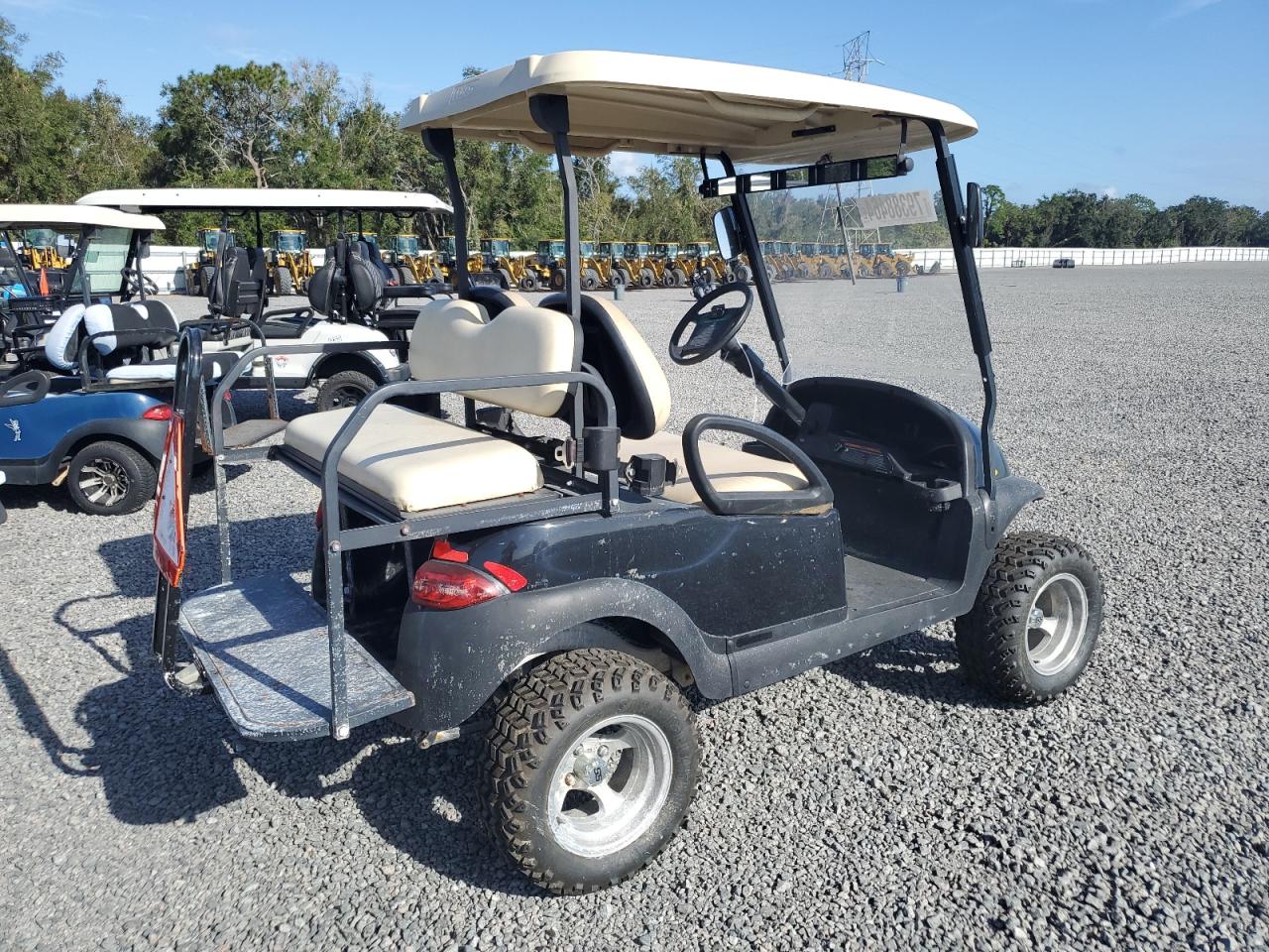 Lot #3046829656 2017 ASPT GOLF CART