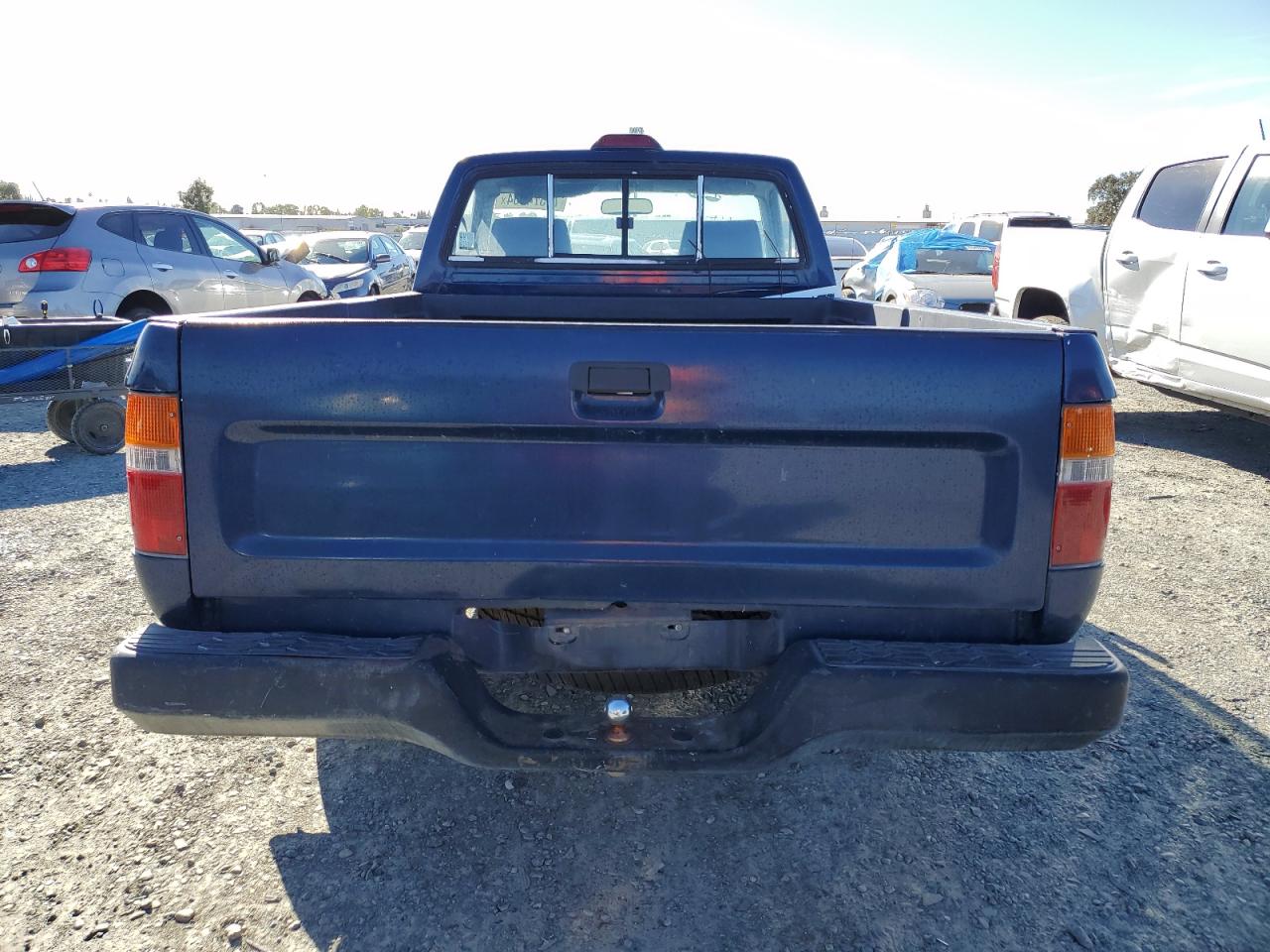 Lot #3028381828 1994 TOYOTA PICKUP 1/2