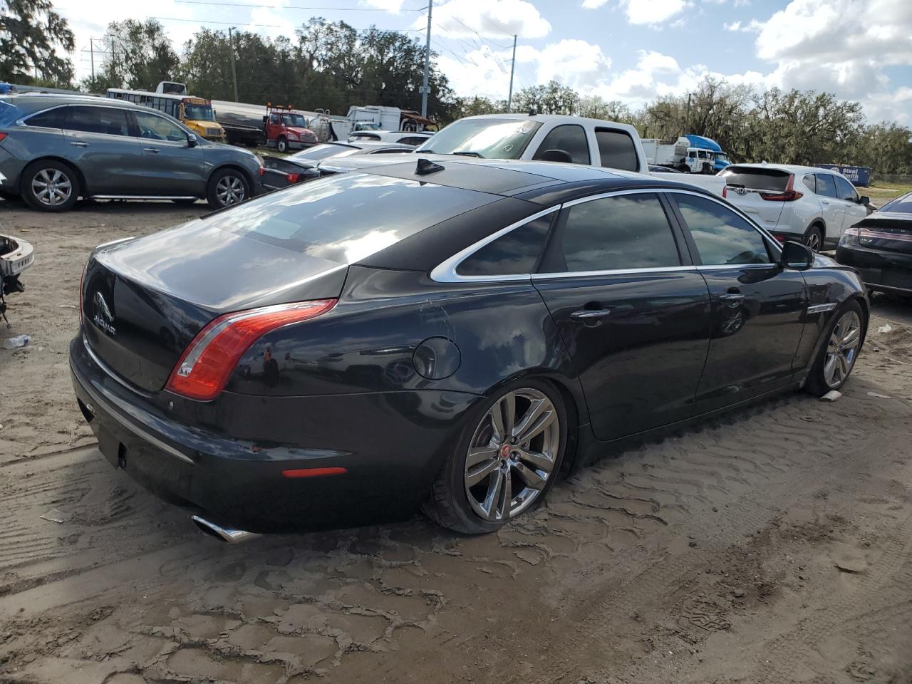 Lot #3029357685 2015 JAGUAR XJL PORTFO