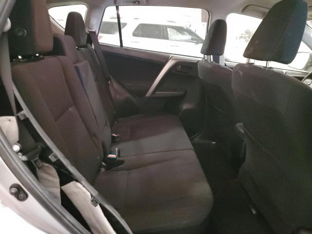 2018 TOYOTA RAV4 LE - JTMBFREV5JD256676