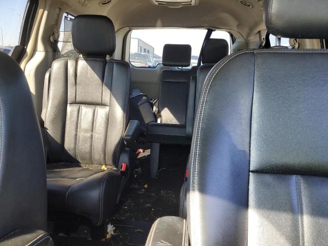 2016 CHRYSLER TOWN & COU - 2C4RC1BG6GR288184