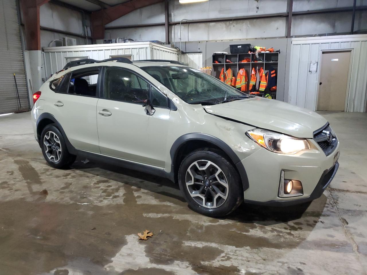 Lot #2986933771 2017 SUBARU CROSSTREK