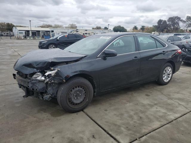 2015 TOYOTA CAMRY LE #3023321275