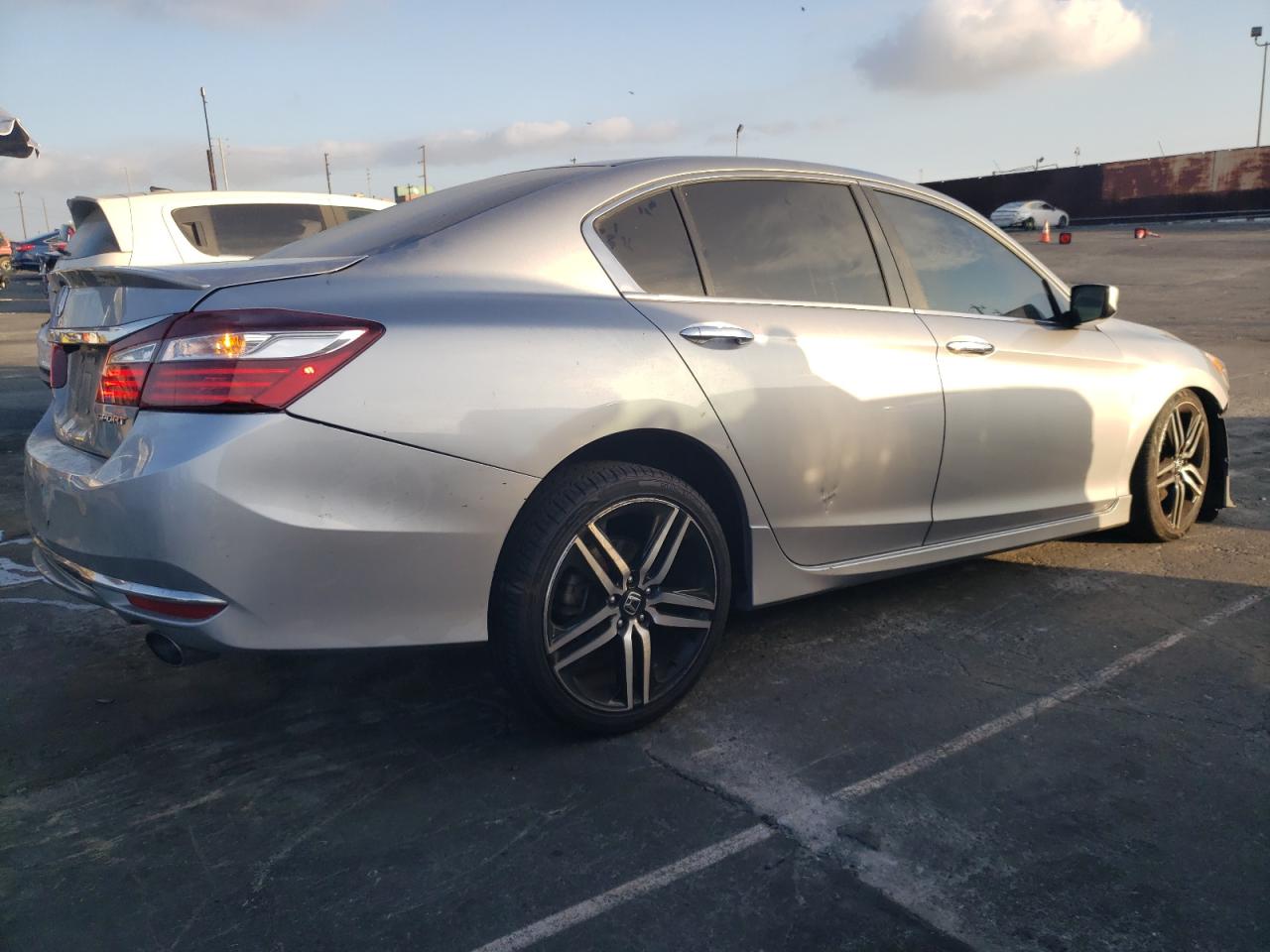 Lot #3028397806 2016 HONDA ACCORD SPO