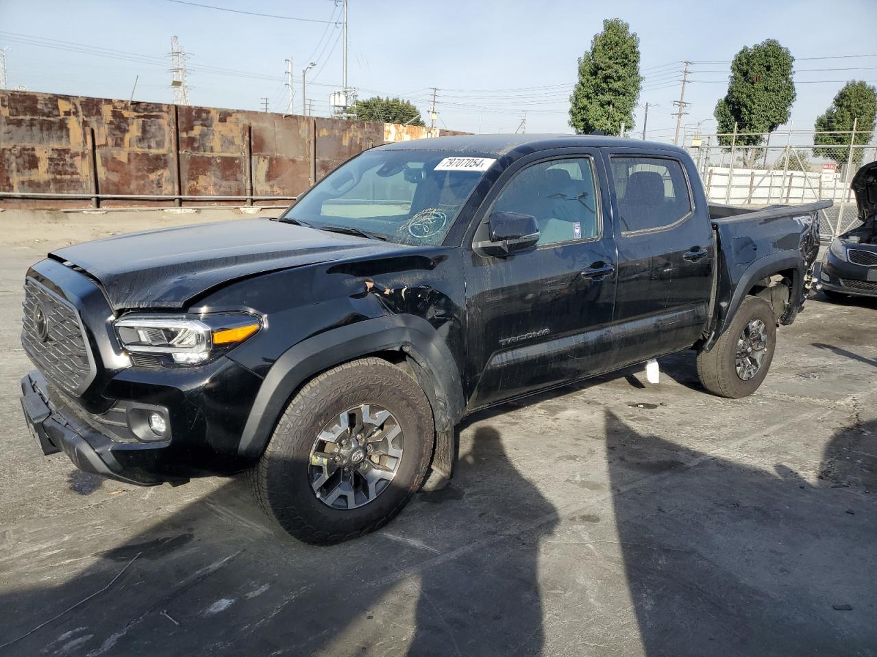  Salvage Toyota Tacoma