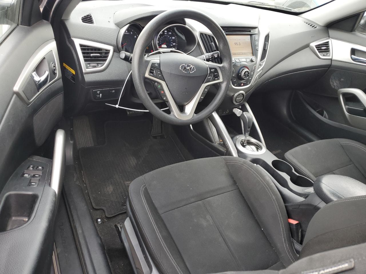 Lot #2989403676 2015 HYUNDAI VELOSTER