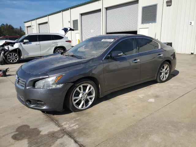 NISSAN MAXIMA S
