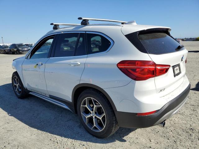 VIN WBXHT3C30J5L29225 2018 BMW X1 no.2