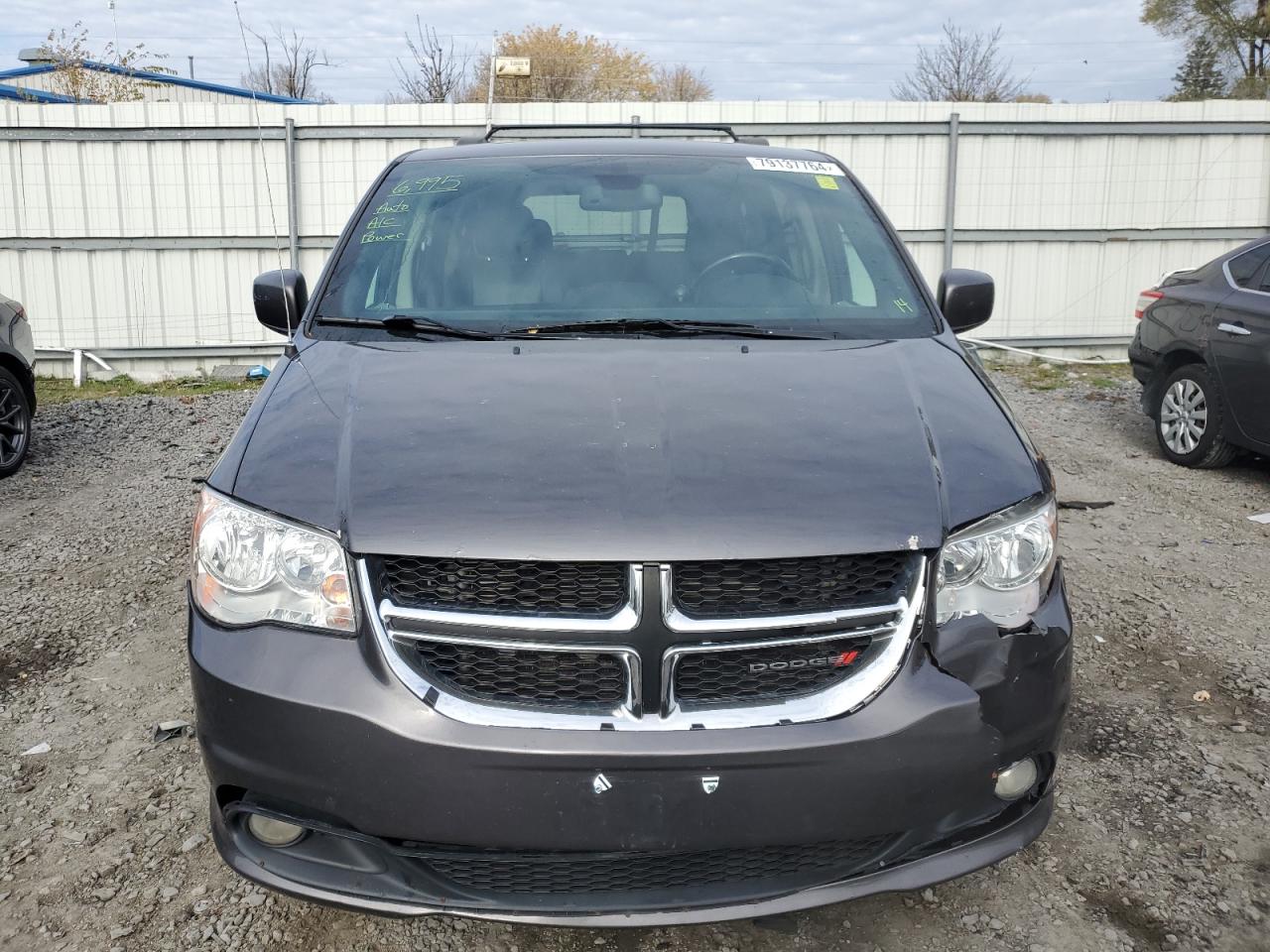 Lot #2969555677 2018 DODGE GRAND CARA