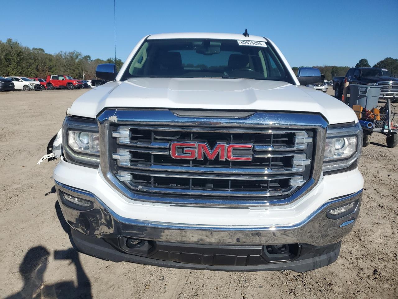 Lot #2976931602 2018 GMC SIERRA K15