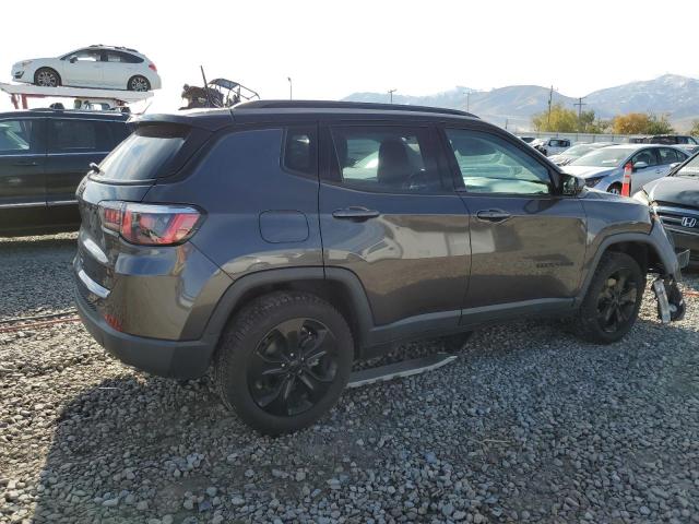 VIN 3C4NJDBB7JT394593 2018 JEEP COMPASS no.3