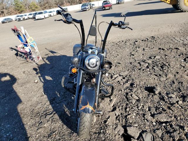 2022 HARLEY-DAVIDSON FLHCS 1HD1YBK10NB028079