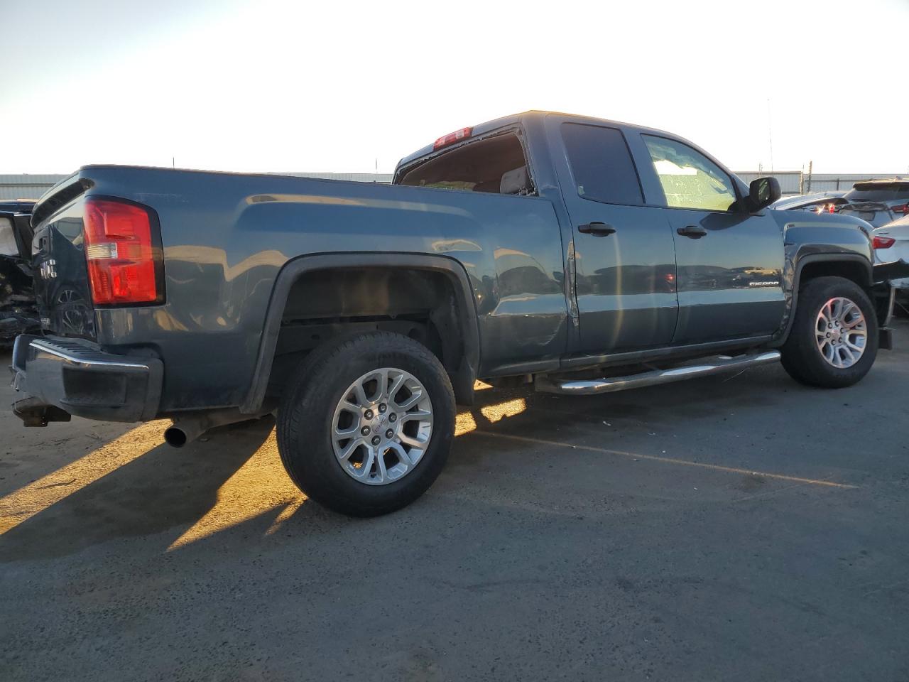 Lot #2994068294 2014 GMC SIERRA C15