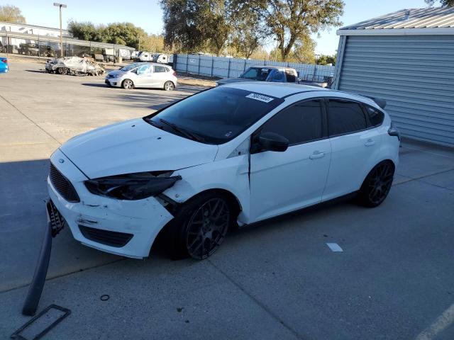 VIN 1FADP3K23FL307107 2015 Ford Focus, SE no.1