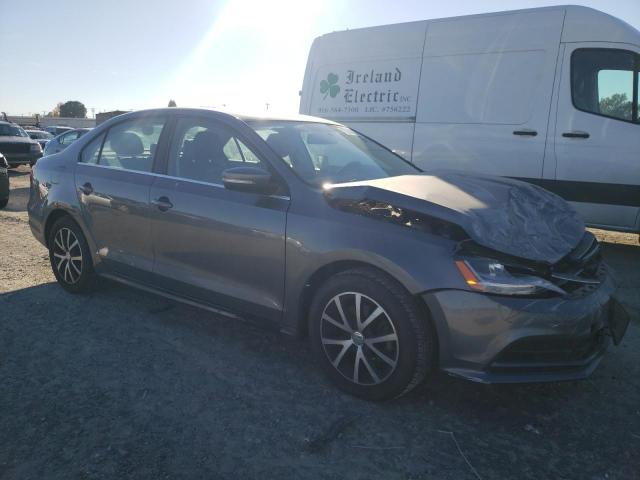 VIN 3VWDB7AJ8HM409445 2017 VOLKSWAGEN JETTA no.4