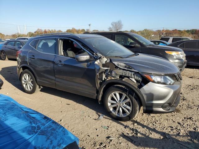 VIN JN1BJ1CR5JW288671 2018 Nissan Rogue, S no.4