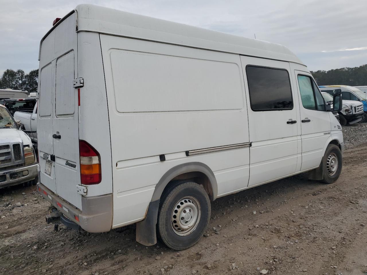 Lot #2989257618 2006 FREIGHTLINER SPRINTER 2