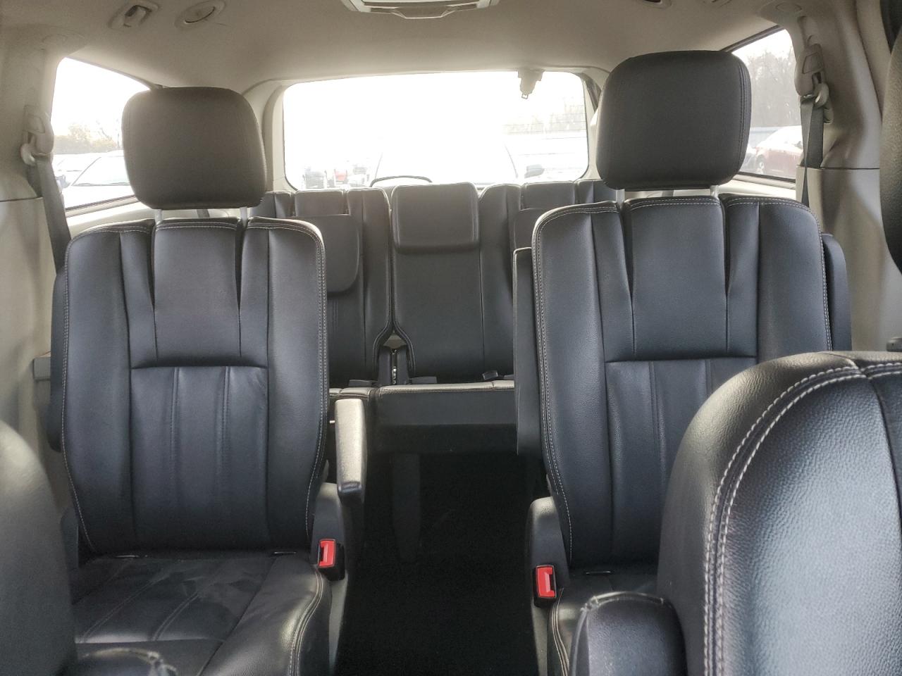 CHRYSLER TOWN & COUNTRY TOURING