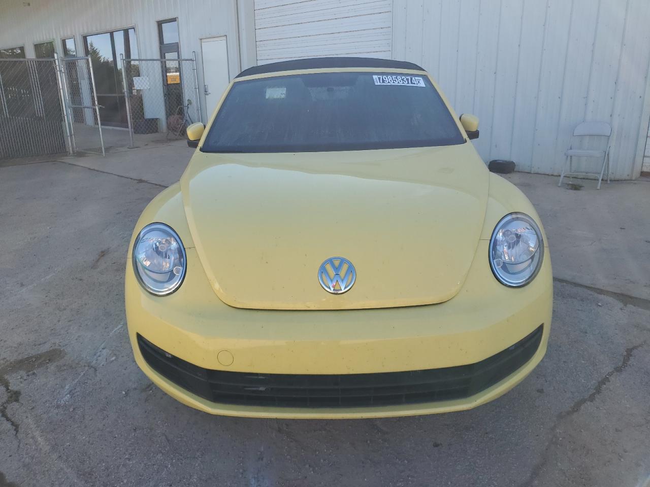 3VW517AT2FM803500 - 2015 VOLKSWAGEN BEETLE - #79858374