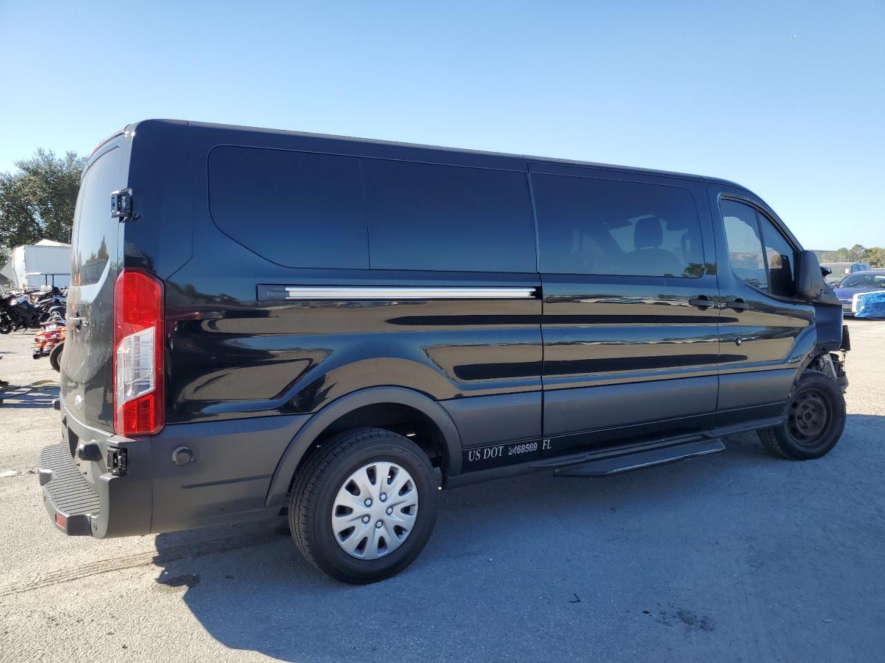 Lot #3026816007 2017 FORD TRANSIT T-