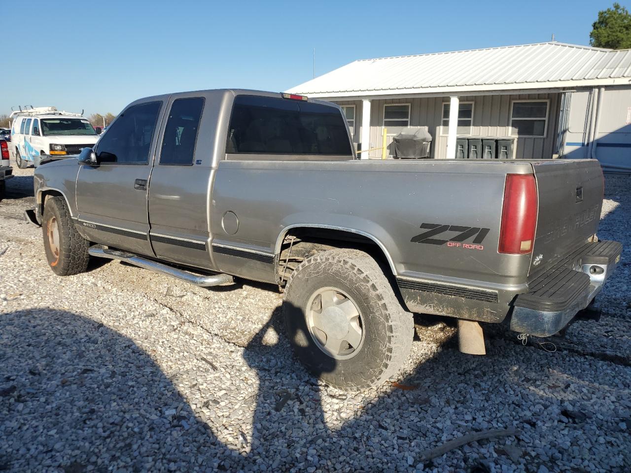 Lot #3029673084 1999 CHEVROLET GMT-400 K1