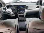 TOYOTA SIENNA LE photo