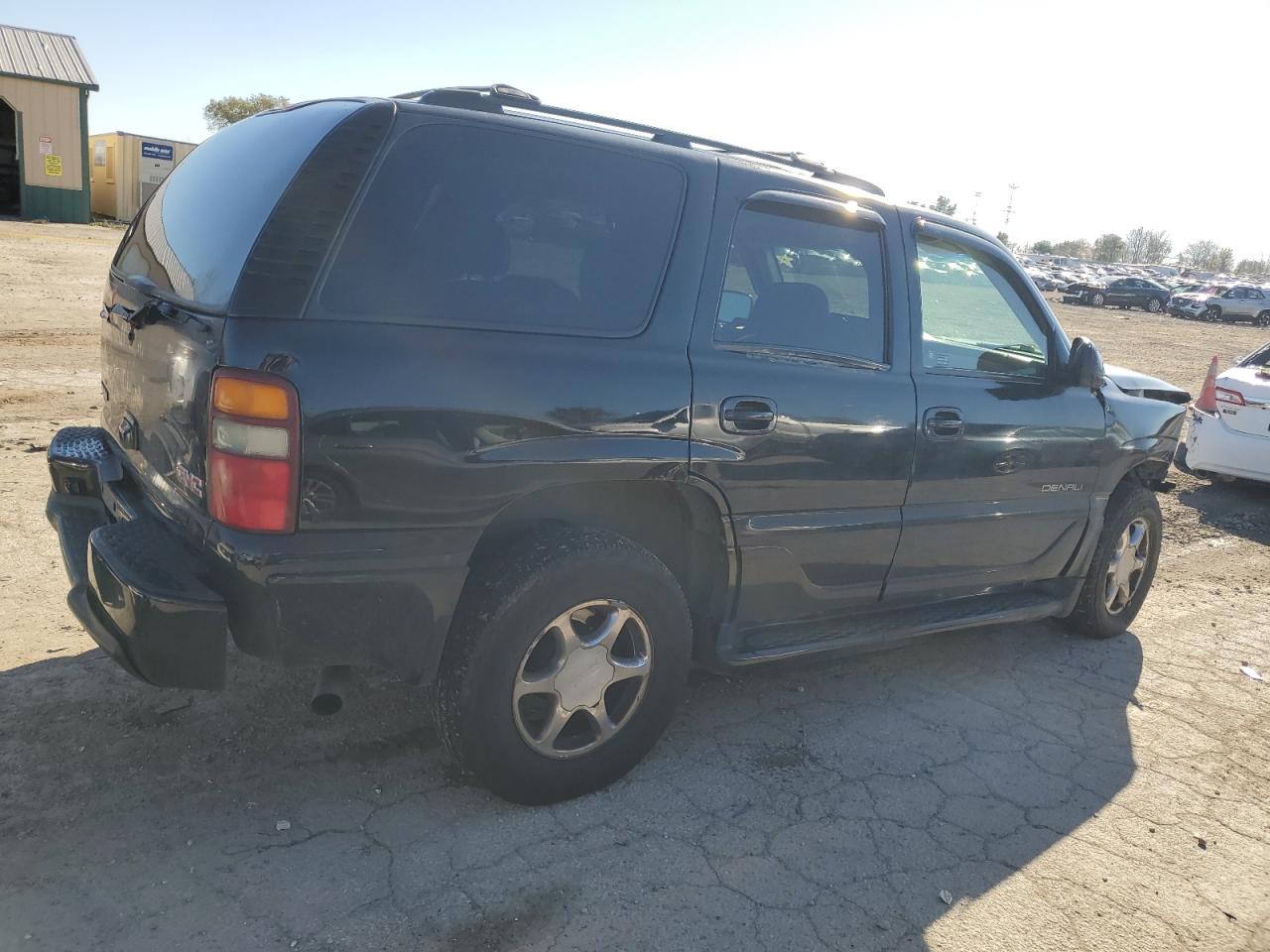 Lot #3009124321 2003 GMC YUKON DENA