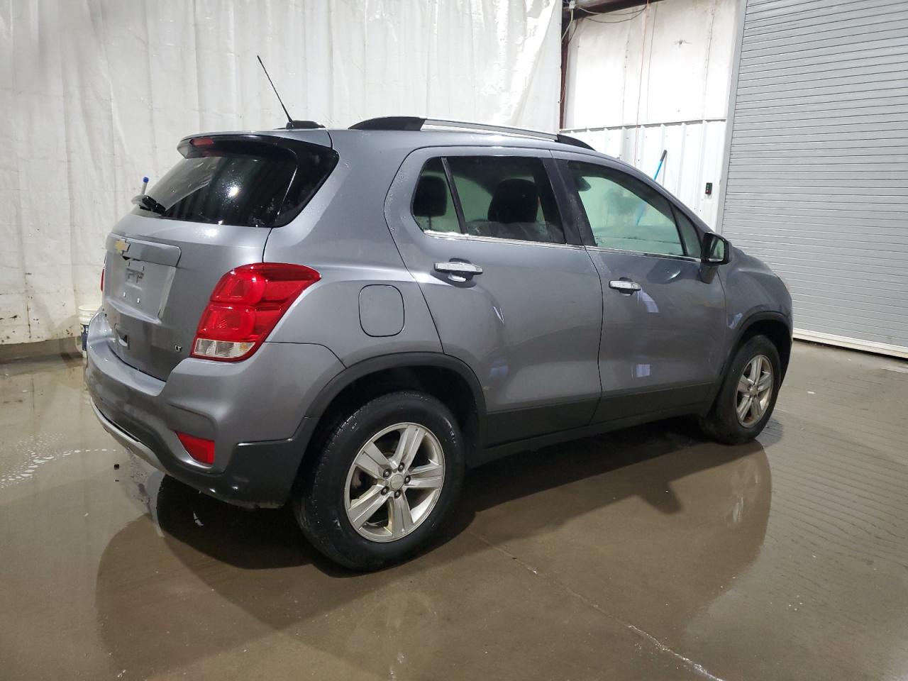 Lot #2986489312 2020 CHEVROLET TRAX 1LT