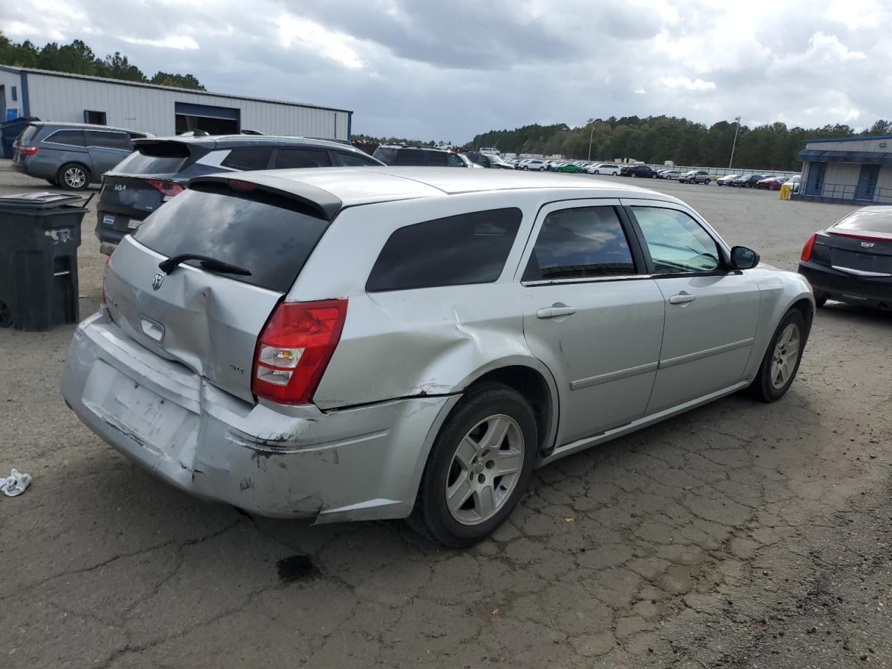 Lot #2976996629 2007 DODGE MAGNUM SXT