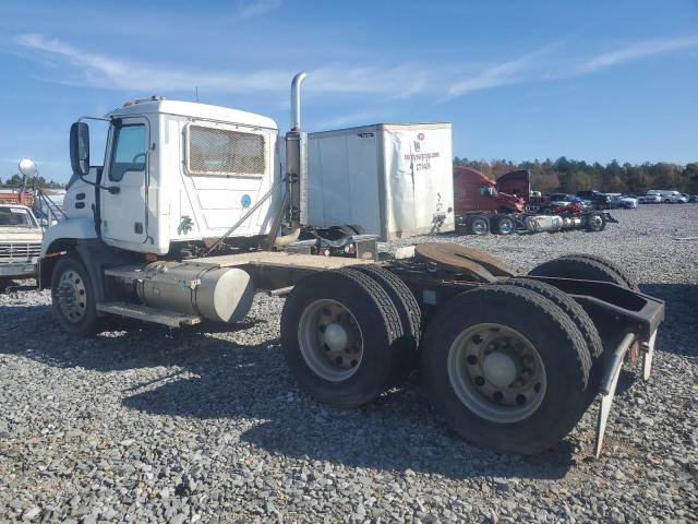 MACK 600 CXN600 2006 white  diesel 1M1AK06Y06N014049 photo #4